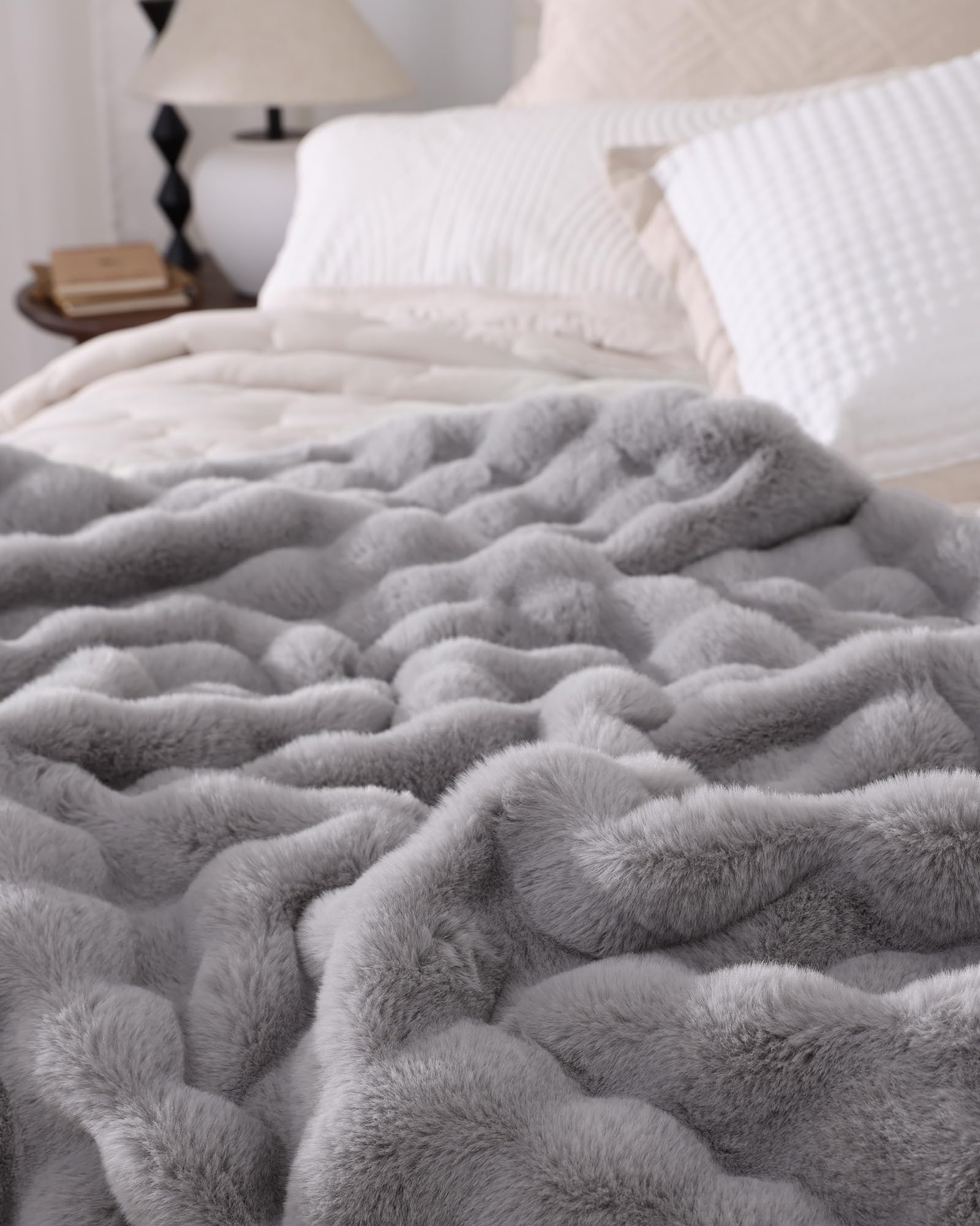Ultra Soft Cozy 50x60 Faux Fur Throw