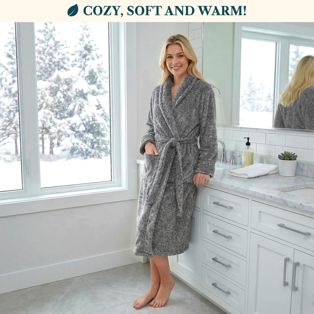 PAVILIA Plush Sherpa Robe