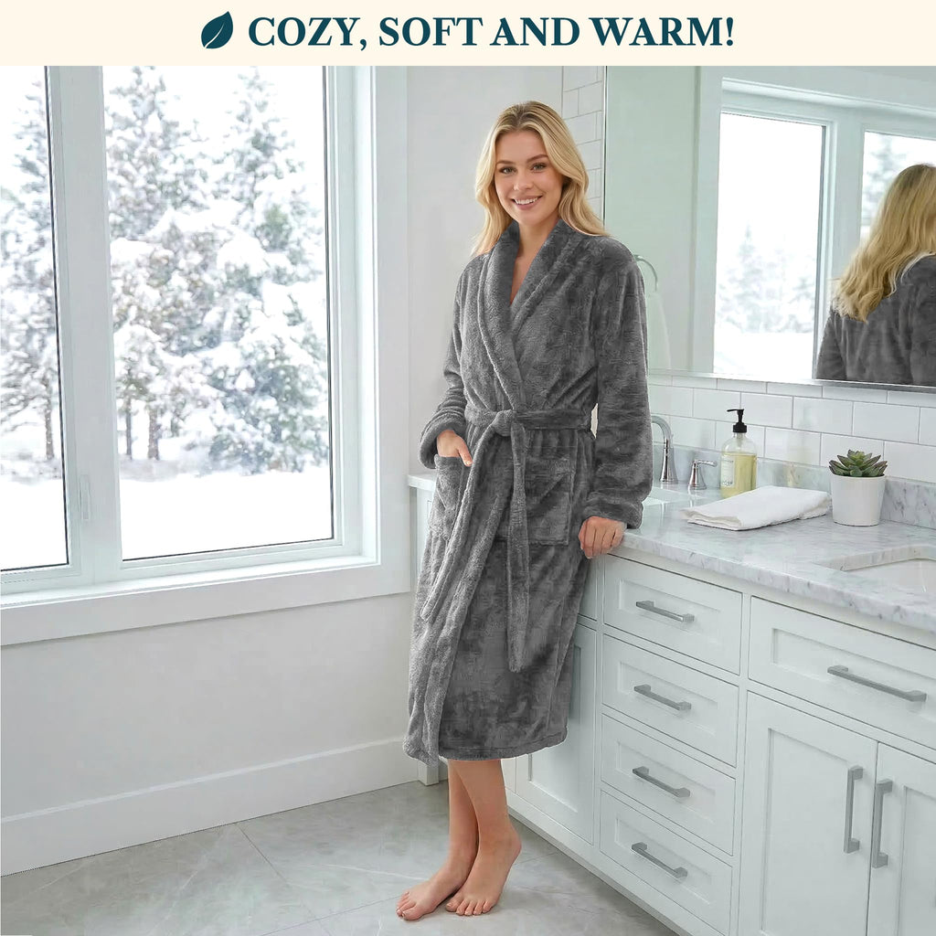 PAVILIA Plush Sherpa Robe