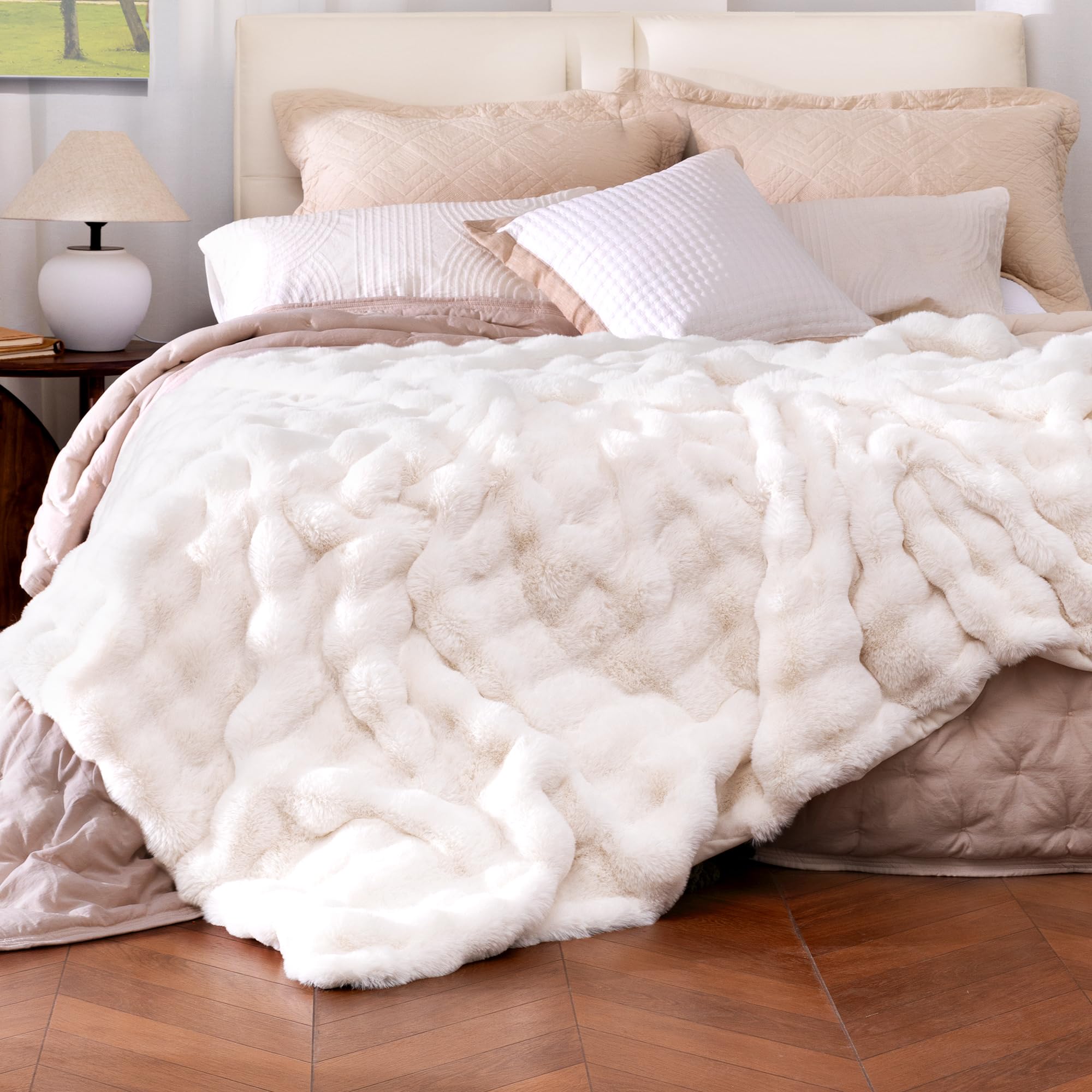 Ultra Soft Cozy 50x60 Faux Fur Throw
