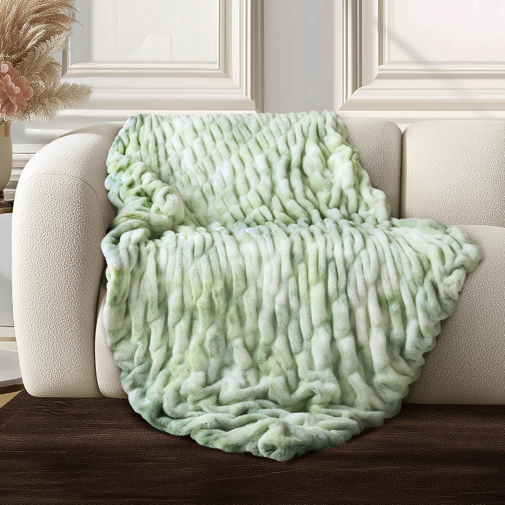 Ultra Soft Cozy 50x60 Faux Fur Throw
